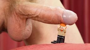 Little man barely holding a huge cock of Giant