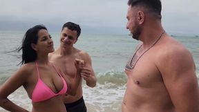 I Met Two Hot Guys On The Beach And I Was So Horny That I Gave It To Them Right There