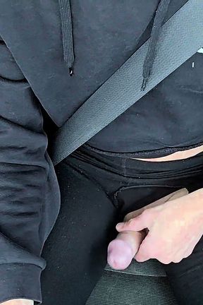 Sexyfilomena Masturbates While Driving Her Car