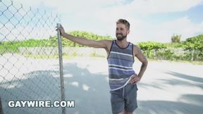 Gay - Trevor Laster Gets Good Pump On The Beach With Wesley Woods