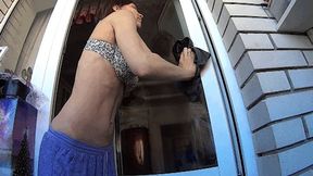 Windows cleaning and belly showing St