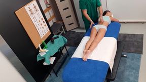 masajista cabron se corre dentro del cono de esta preciosa chica