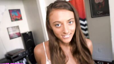 Cute teen girl got a blowjob and sex suggestion from stepbro and she said yes