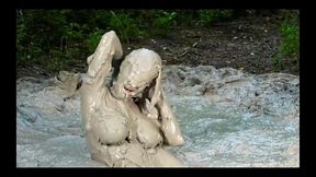Teen Annabelle plays with mud and gets messy