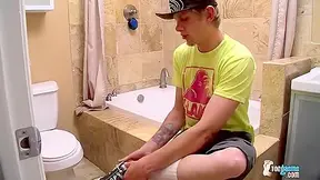 Straight Boy Serviced In The Bathroom - Ian Madrox And Tyler Bolt
