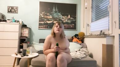 Amputee girl’s tight pussy stretched by huge cucumber