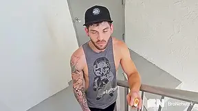 King Scot In Paying Ass Up For Parking - Bro Network