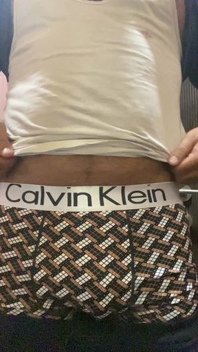 Rubbing dick and shawlloing