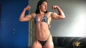Vanesota - Stepsister Muscle Chase