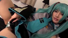 Cute Hatsune Miku Japanese Cosplayer 39