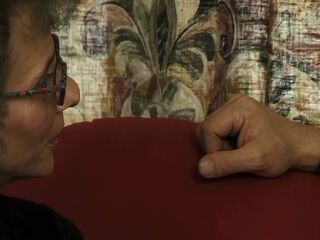 Aged Glasses Wench Rides Rod Then Swallows Facial