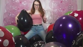 Saskia - Bursting Q16 is Awesome