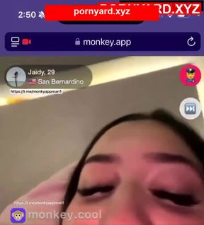 Amateur teen plays with webcam and reacts to viewer's messages