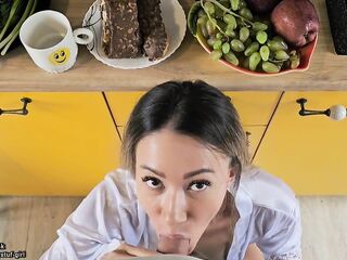 Sexy Anal Loving Stepmom Prefers a Hard Knob in the one and the other Holes for Breakfast