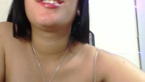 Yajhaira Hot Boobs Game