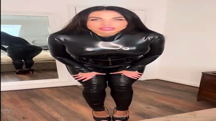 Misstres is on control