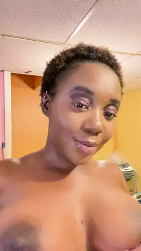 Short Hair Ebony Actress, Female Rapper, Model, Adult Content Creator, Onlyfans Girl