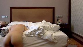 Hot Chinese couple gets freaky in hotel room!