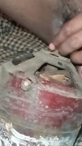 Village ke bhaiya ne gand me fan ka sapt ghusa ke sex kiya hot sexy video   Clip 1