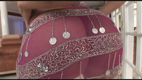 PAWG Flower Tucci shares anal fucking with Sinnamon