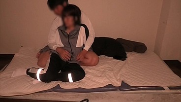 大◯生彼女と夜散歩に行った後にそのままシャワー浴びようとしたけど布団でイチャイチャしてる時にお互いシたくなって、、