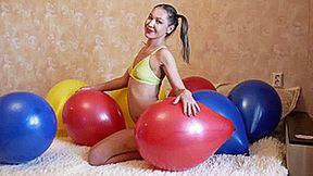 Alisa big sit pop