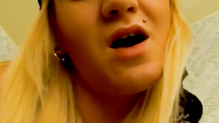 "Blondie's Pervy Playtime - Teen Babe Masturbates in Her Room"