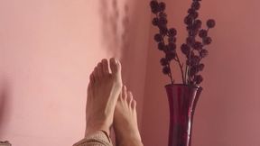 Relaxing feet