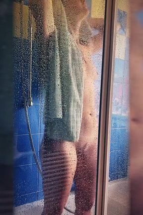 Watch Me Play in My Shower - Time with Annika Belle