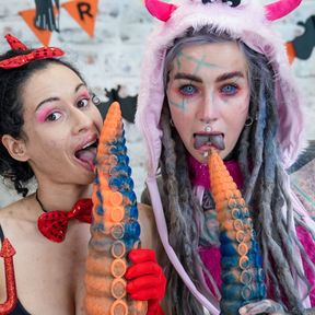 Girls Are Having Halloween Anal Hell Fun - Anuskatzz and Stacy Bloom