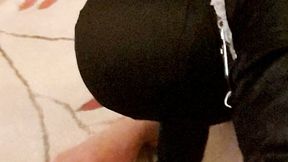 Sissy worships the feet of Miss M