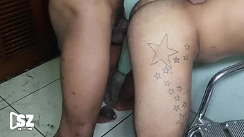 Interracial - Branquinho dando pro macho dotado