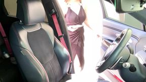 A Stranger Caught My Stepmother Masturbating in the Car and Helped Her Cum