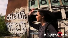 HITZEFREI.dating PUBLIC Berliner Göre nackt in S-Bahn & an Bahnhof gefickt