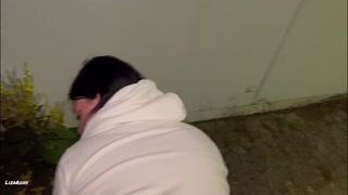 Caught! Spontaneous outdoor quickie on the side of the road &amp; pissed out creampie