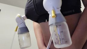 Pumping all the milk out of my tits TRAILER