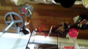 PORNSTARPLATINUM MILF Veronica Avluv Uses Feet On Big Dick