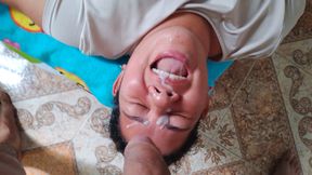 Cumshot Girlfriend sucking balls