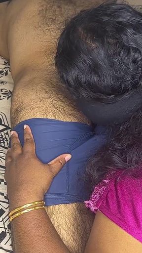 Malayalee House Wife Enjoying with Her Driver