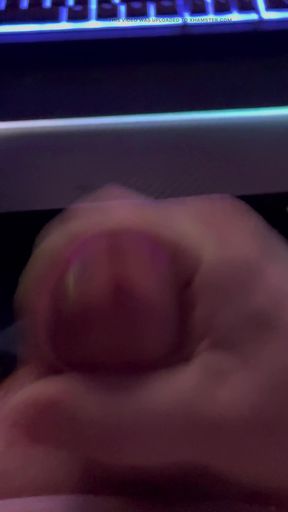 Quick Cum Time While Jerking off