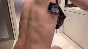 Free lotion sample turned me into a squirting mess with my big boobs