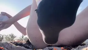 Big-titted Miami MILF flashes juicy wet pussy and feet at public beach