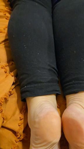 Cum on my feet foot cuck!