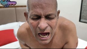 Unhappy with her husband, the woman went to the doctor and had sex with all her heart.