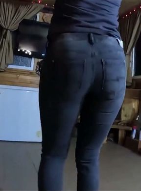 Tight Jeans Dance Slut Gagging Facefuck &amp; Cum on My Tangas