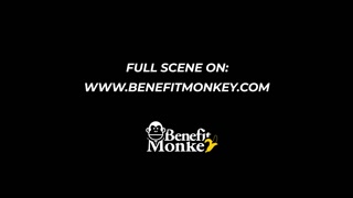 OIL AND VIBRATOR IN BED! VENOM EVIL PLAYS WITH HERSELF LIKE A FILTHY SLUT | Benefit Monkey