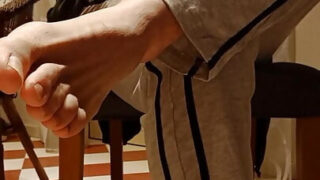 Włoska, umięśniona, wielka dupa, rozpustnica, przyjmuje głębokie analne pierdolenie w domowym nagraniu