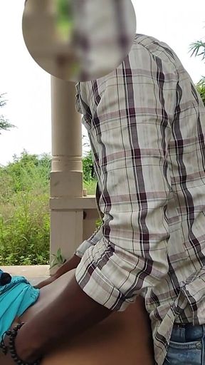 Desi Lover's Enjoying in Public Park