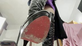 Giantess: Under My Shiny Boots