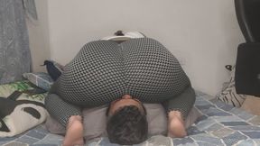 Farts in the face with leggings, such a round and perfect ass letting out lots of farts